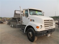 (DMV) 2000 Sterling L7500 Roll Back Tow Truck