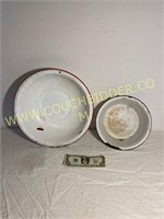 Pair of enamelware pans