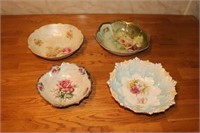 Lot: 4 Painted Bowls