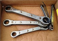 Point Ratchet Wrench Set