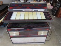 Vintage Rock-Ola record changer jukebox!