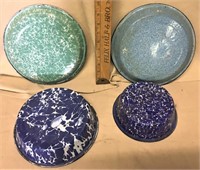 (4) Pieces Graniteware, largest 9 1/2"dia.