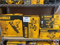 Dewalt 4 items lot.