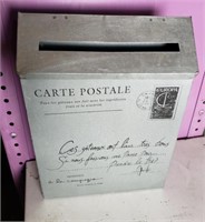 Carte Postale Metal Box