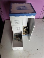 Jewelry Box with jewelry