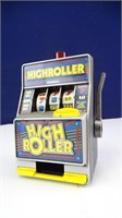 Small, Battery-Powered Highroller Slot Machine