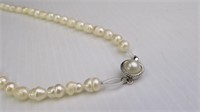 20" Faux Pearl Necklace w/ Pearl Pendant