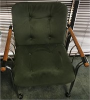 GREEN CLOTH OFFICE CHAIR ON ROLLERS