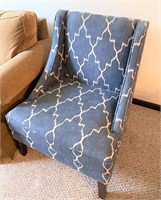 quality made living room chair- Like New