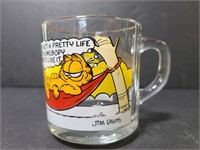 Vintage glass Garfield mug