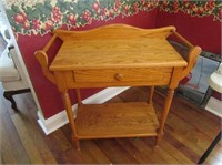 Oak Wash Stand With Drawer
