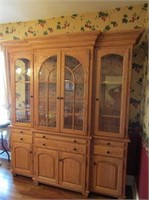 Beautiful 2 Piece Oak China Cabinet
