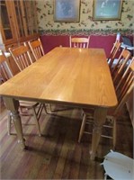 Outstanding Oak Harvest Table & Chairs