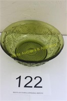 Indiana Glass Green Daisy Pattern Serving Bowl