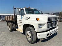 1984 Ford Dump truck, electric hoist