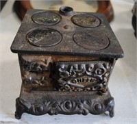 mini queen cast iron stove