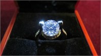 LADIES 925 STERLING WHITE SAPPHIRE RING SIZE 7