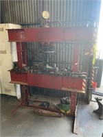Large 60t Industrial Press with Accessories