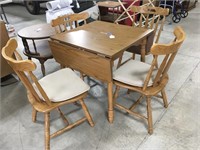 Oak Drop Leaf Table/4 Chairs
