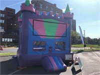 INFLATABLE CASTLE