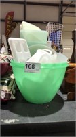 Older Tupperware -Bowl / Lid, Popsicles, Square