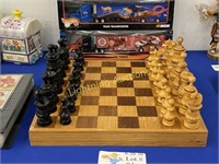 VINTAGE PORTABLE CHESS BOARD