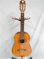Kent classical guitar, model 7000,