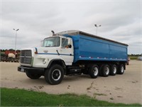 1991 Ford LTS9000 Grain Truck