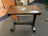 Hospital bed serving table