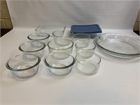 Lot of Pyrex/Anchor Food Containers