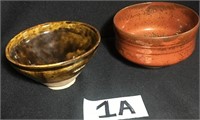 L - SET OF 2 SIGNED ASIAN POTTERY (1A)