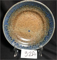 JAPANESE COLLECTORS POTTERY PLATE (32A)
