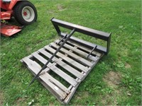 UNUSED SKID STEER BALE SPEAR WITH BOLT ON SPEAR
