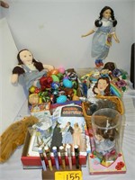 WIZARD OF OZ COLLECTIBLES GROUP, PLASTICEASTER