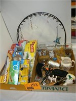 PLASTIC BAGS AND WRAP, ARCHED DISPLAY RACK (FOR