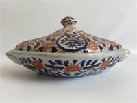 19th C Chinese export lidded dish.