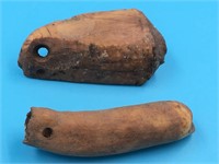 Lot of 2 Ivory artifacts, longest is 2"