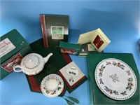 Lot of 12 pieces from a cup of Christmas tea colle