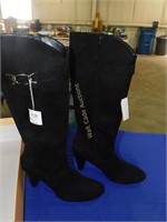 Ladies Dress Boots - Black Suede - Size 7 - In