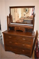 English Walnut Vintage Dresser w/Mirror