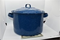 Blue Granite Stock Pot w/Lid
