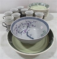 Matching Villa Romana Dishes with Ceramic Cups.