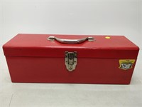red metal Mastercraft tool box