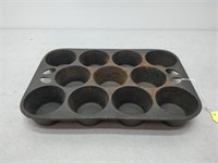 W.K.M cast iron muffin baking pan