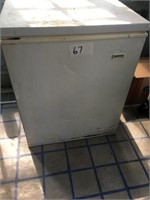 Small Chest Freezer ( 27" W x 34" T)