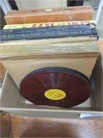 SELECTION OF VINTAGE RECORDS