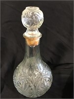 Unmarked decanter with stopper