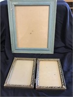 Group of 2 vintage picture frames