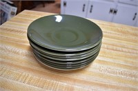 8 green saucers