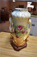 vtg vase with roses